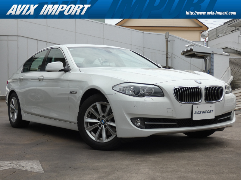 BMW 5シリーズ 523i ﾊｲﾗｲﾝPKG 中期型 2L直4ﾀｰﾎﾞ搭載 ﾍﾞｰｼﾞｭ革 ｼｰﾄﾋｰﾀｰ 純正ﾅﾋﾞ地ﾃﾞｼﾞ Bｶﾒﾗ＆PDC ｺﾝﾌｫｰﾄA ﾊﾞｲｷｾﾉﾝHL ｱｲﾄﾞﾘﾝｸﾞS 純正17ｲﾝﾁAW