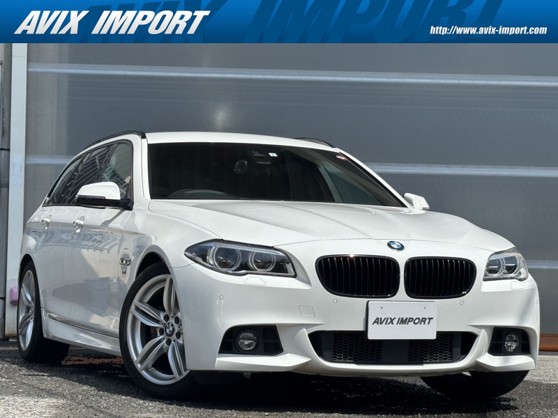 BMW 5シリーズ 523iﾂｰﾘﾝｸﾞ Mｽﾎﾟｰﾂ Dｱｼｽﾄﾌﾟﾗｽ 黒ｱﾙｶﾝﾀﾗS HDDﾅﾋﾞ地ﾃﾞｼﾞBｶﾒﾗ ﾀｯﾁﾊﾟｯﾄﾞ Bluetooth LEDﾗｲﾄ 自動ﾃｰﾙｹﾞｰﾄ ACC LDW 分割可倒式ｼｰﾄ ｽﾀｰﾄ/ｽﾄｯﾌﾟ機能 Cｱｸｾｽ PDC Mｴｱﾛ&OP19AW 禁煙 右H