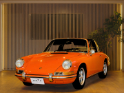 912