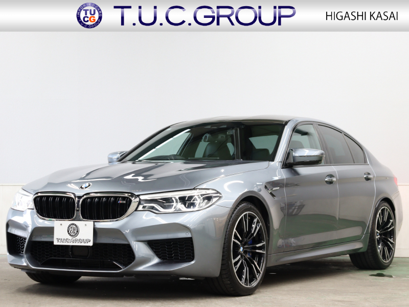 BMW Mシリーズ M5　ｲﾝﾃﾘｼﾞｪﾝﾄｾｰﾌﾃｨ 黒革 ﾍﾞﾝﾁﾚｰﾀｰ ｶｰﾎﾞﾝﾙｰﾌ Idriveﾅﾋﾞ TV 360ｶﾒﾗ harman/kardon ﾜｲﾔﾚｽﾁｬｰｼﾞﾝｸﾞ HUD Mｽﾎﾟｰﾂｽﾃｱﾘﾝｸﾞ Mｴｷｿﾞｰｽﾄｼｽﾃﾑ Mﾏﾙﾁﾌｧﾝｸｼｮﾝｼｰﾄ Mｴｱﾛ&20ｲﾝﾁﾀﾞﾌﾞﾙｽﾎﾟｰｸAW(ｽﾀｲﾘﾝｸﾞ706M)　2年保証