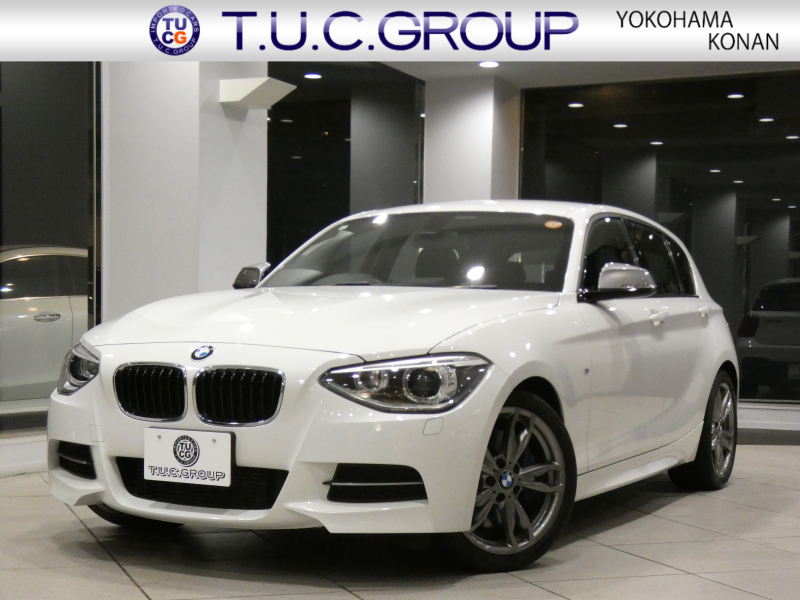 BMW 1シリーズ M135i ﾚｻﾞｰ&ﾊﾟｰｷﾝｸﾞｻﾎﾟｰﾄPKG　1ｵｰﾅｰ ｺﾝﾌｫA 黒革 ﾋｰﾀｰ iﾄﾞﾗｲﾌﾞﾅﾋﾞ(NBT-EVO) BTｵｰﾃﾞｨｵ Bｶﾒﾗ PDC ｷｾﾉﾝ 専用ｴｱﾛ&18AW 320ps　2年保証