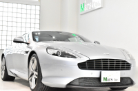 DB9