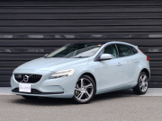 V40