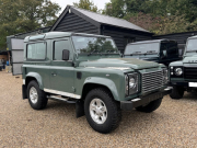 ディフェンダー